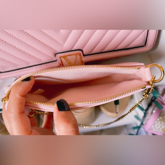 Louis Vuitton mini Pochette Pool Collection - Picture 9 of 11
